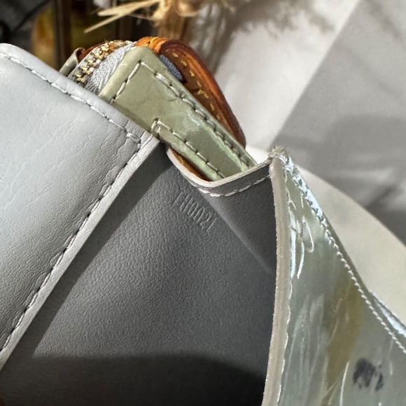 Louis Vuitton Vintage Y2K Vernis Mott Monogram Canvas Mini Bag Shoulder Purse - Picture 14 of 14